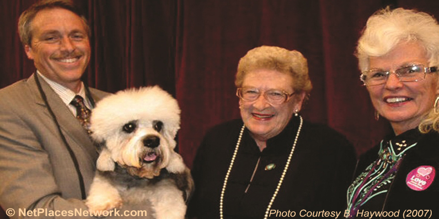 Westminster Kennel Club 2007 with Handler Bill McFadden, Bill Cosby's Harry the Dandy Dinmont Terrier, Co-owner Jean Heath, and Barbara Andrews